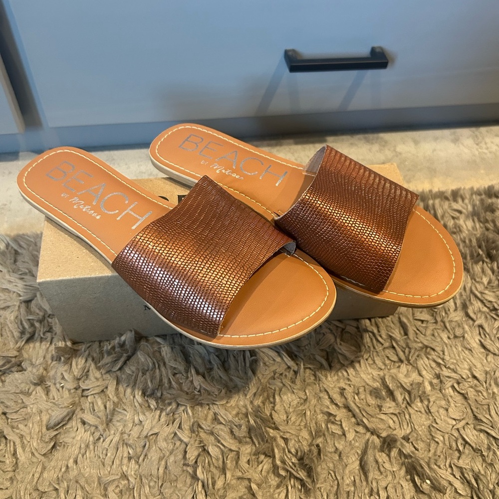 Women's Brown Slide Sandals